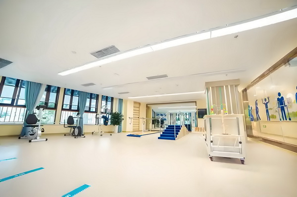 美联社洛杉矶编辑部接死亡恐吓：要开枪打你的XX